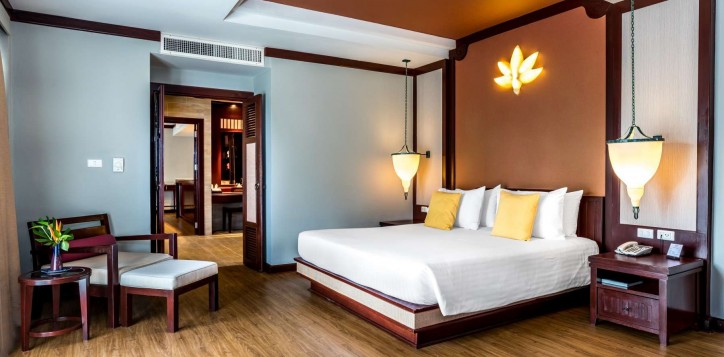 one-bedroom-suite-bedroom-2