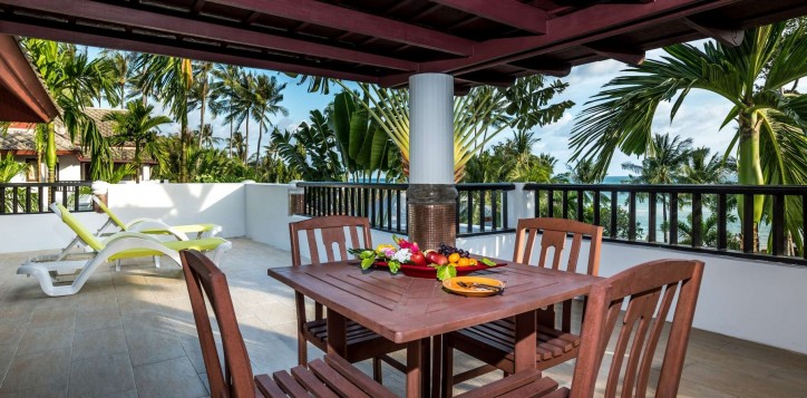 one-bedroon-suite-balcony1-2