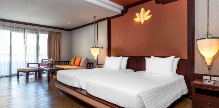 deluxe-beachside-room-twn