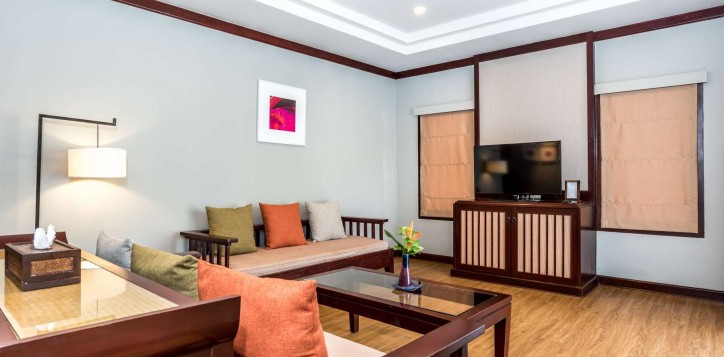 two-bedroom-suite-living-room