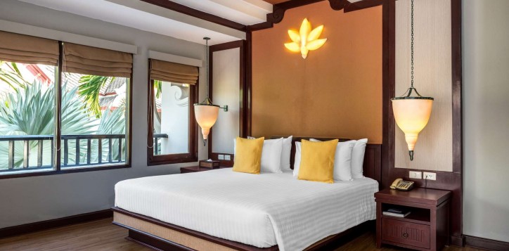 two-bedroon-suite-bedroom