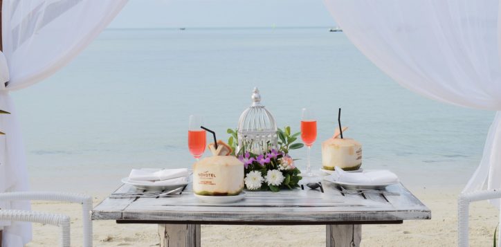 dining-by-the-beach-photo1