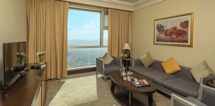 classic-junior-suite-2-single-size-beds-city-view