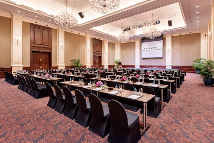 one-of-the-largest-ballroom-in-siem-reap