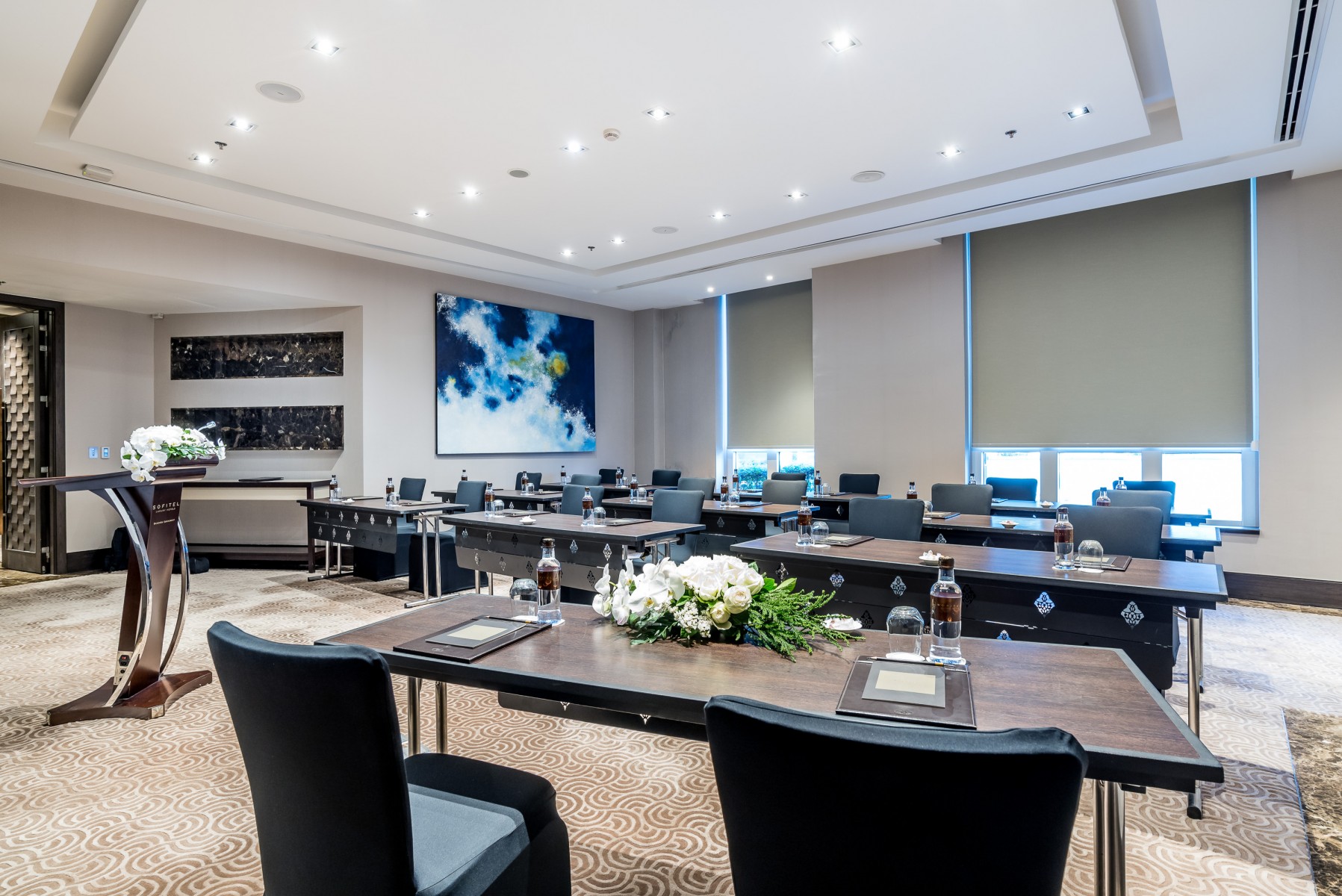 spacious small meeting venue in Bangkok