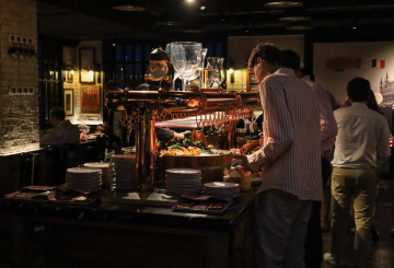 5 star hotel bar