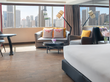 family-connecting-rooms
