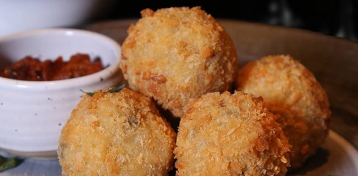 mushroom-arancini-with-tomato-relish