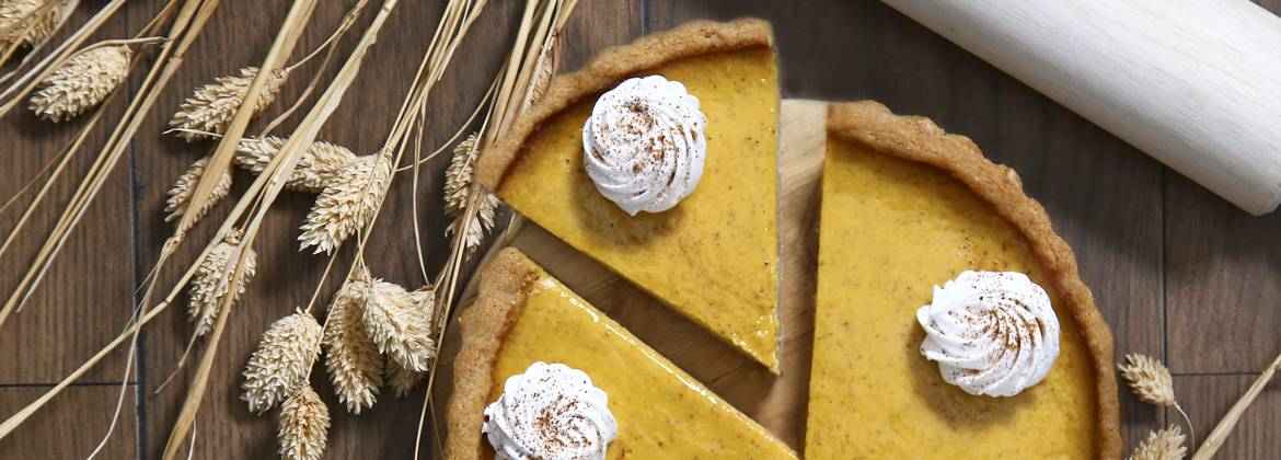 Pumpkin Pie with Ice Cream