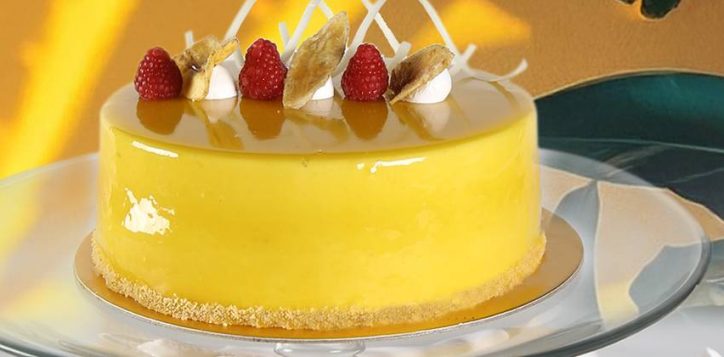 banana-milkshake-cake