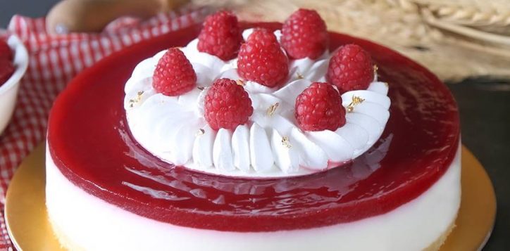 merah-putih-cake