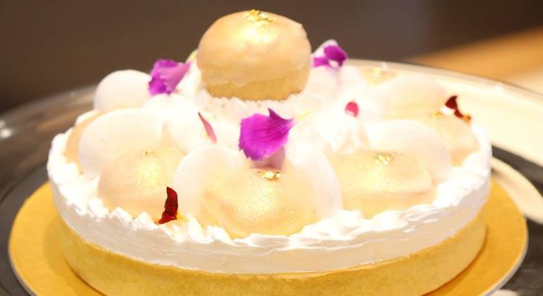 st-honore-cake