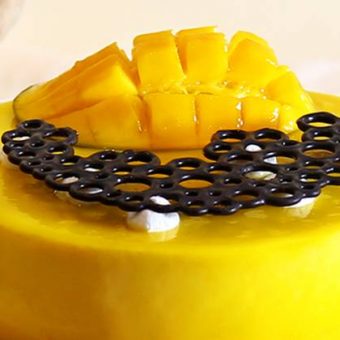 tropical-mango-delight-cake