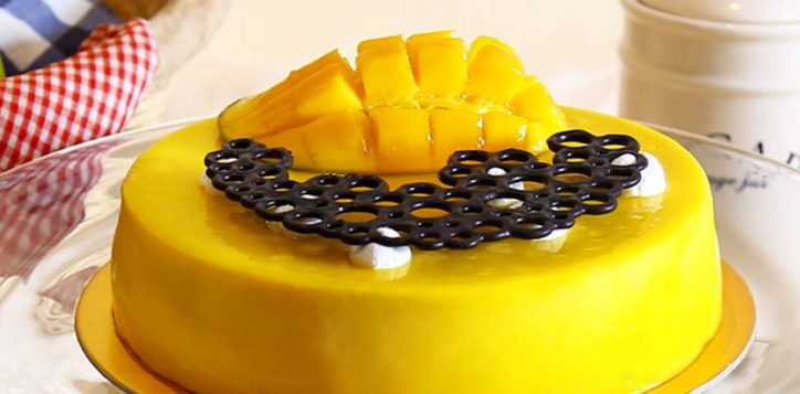 tropical-mango-delight-cake