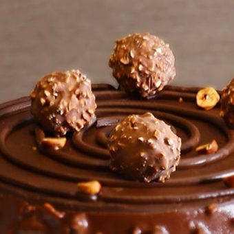 chocolate-rocher-cake