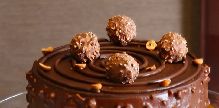 chocolate-rocher-cake