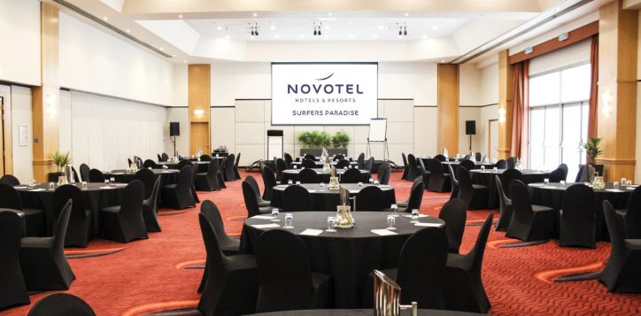 novotelsp-sunsethorizoncabaret-hero