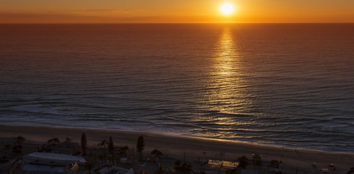 sunrise-from-35th-floor-1