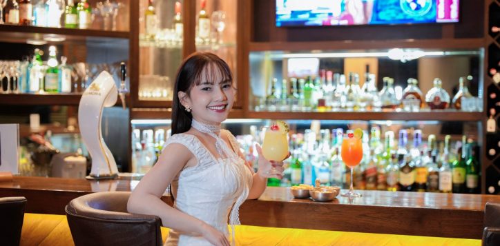 the-bar-lobby-lounge