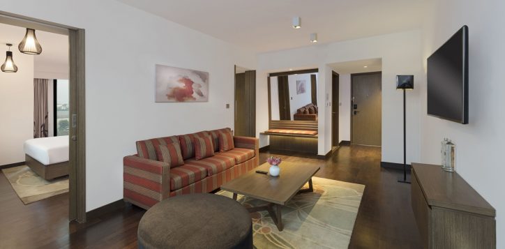 483-suite-living-room-opt-2