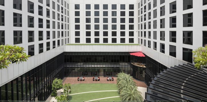 courtyard_pullman