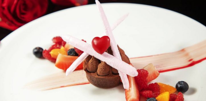 raspberry-chocolate-torte
