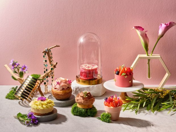 sofitel-x-vogue-floral-takeaway-cakes