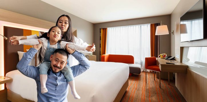 flash-sale-stays-at-10