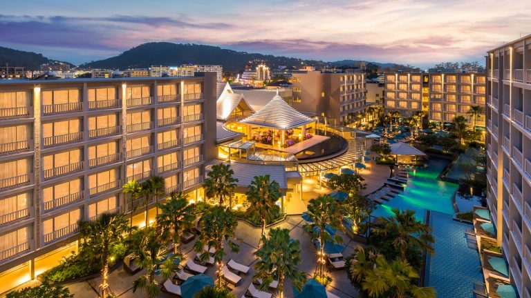 Grand Mercure Phuket Patong - The Hotel