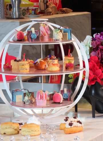 la-boule-en-rose-afternoon-tea-set