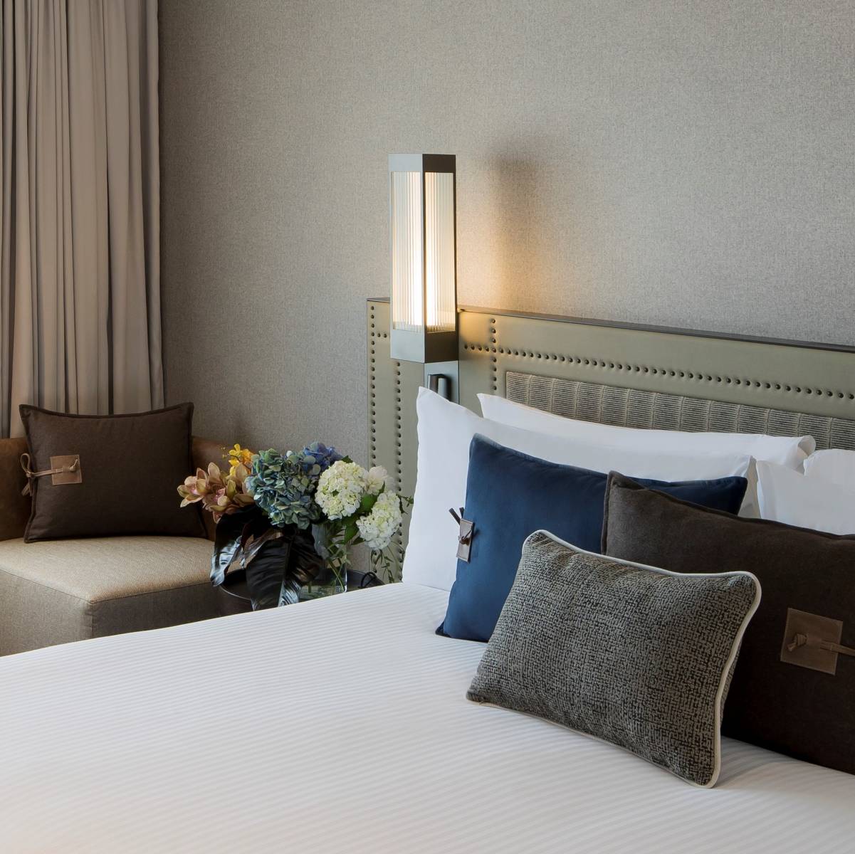 accessible-queen-room