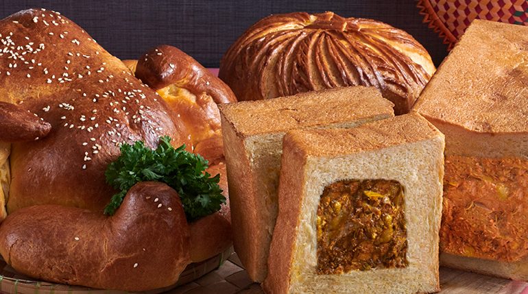 golden-pillow-bread