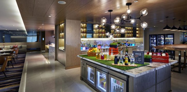 04-pklcc-executive-club-lounge-bar-area