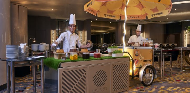 22-pklcc-themed-coffee-break-dessert-station