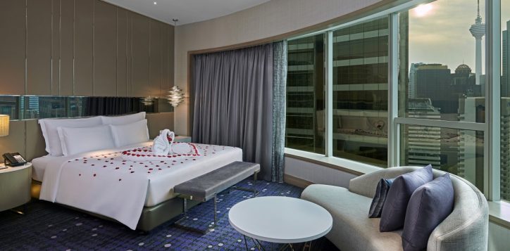 02-pklcc-wedding-bridal-suite-with-love-bird