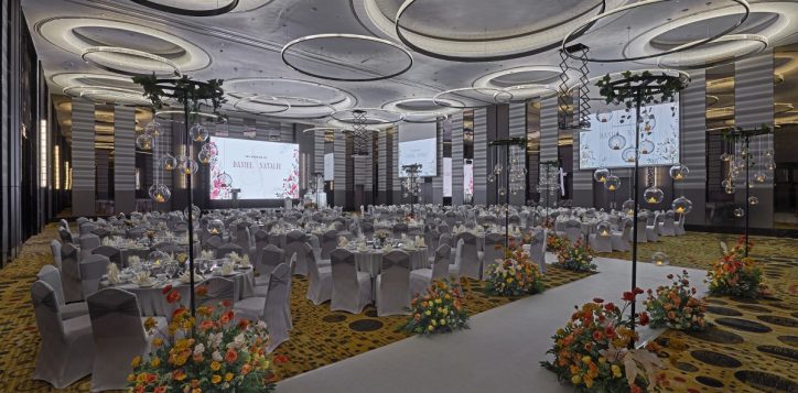 05-pklcc-wedding-grand-ballroom-wedding-pedestal-entrance
