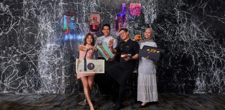 mooncake-group-photo