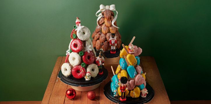 the-cavaliers-fruit-cakes