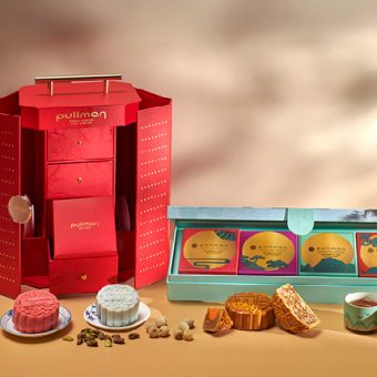 homebound-mooncakes