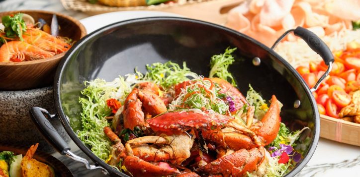 novotelstevens-food-exchange-white-pepper-crab