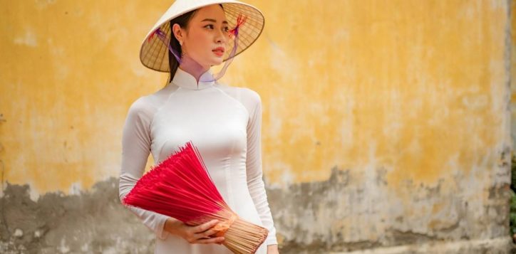 lan-to%cc%89a-ve%cc%89-de%cc%a3p-phu%cc%a3-nu%cc%9b%cc%83-tua%cc%82n-le%cc%82%cc%83-ao-dai-nha%cc%82n-ngay-83