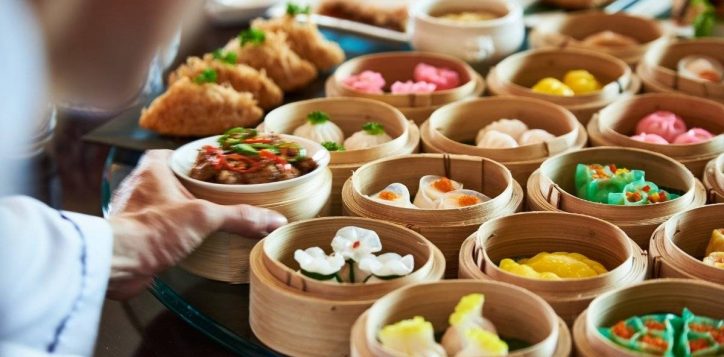 dimsum-ta%cc%a3i-nha-hang-golden-dragon-ta%cc%a3i-grand-mercure-da-na%cc%86%cc%83ng