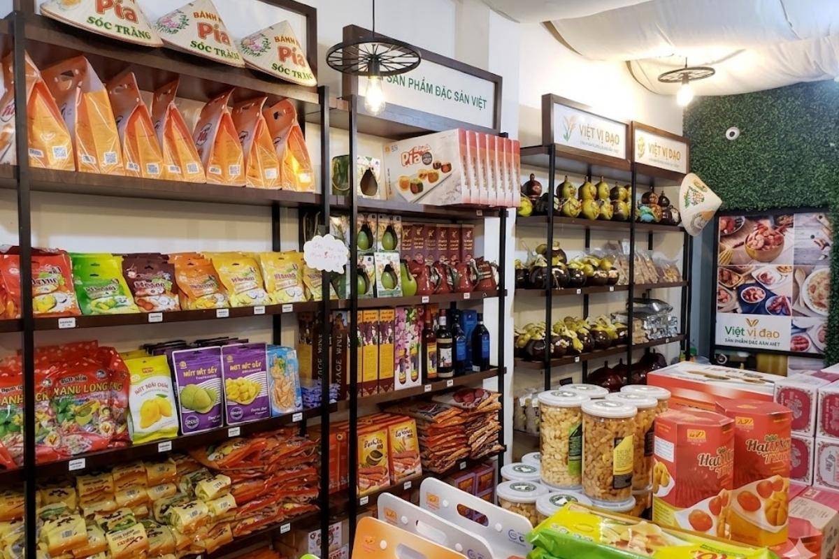 Địa Điểm Mua Sắm Tại Đà Nẵng Mà Khách Du Lịch Nên Biết Tới Cửa hàng đặc sản