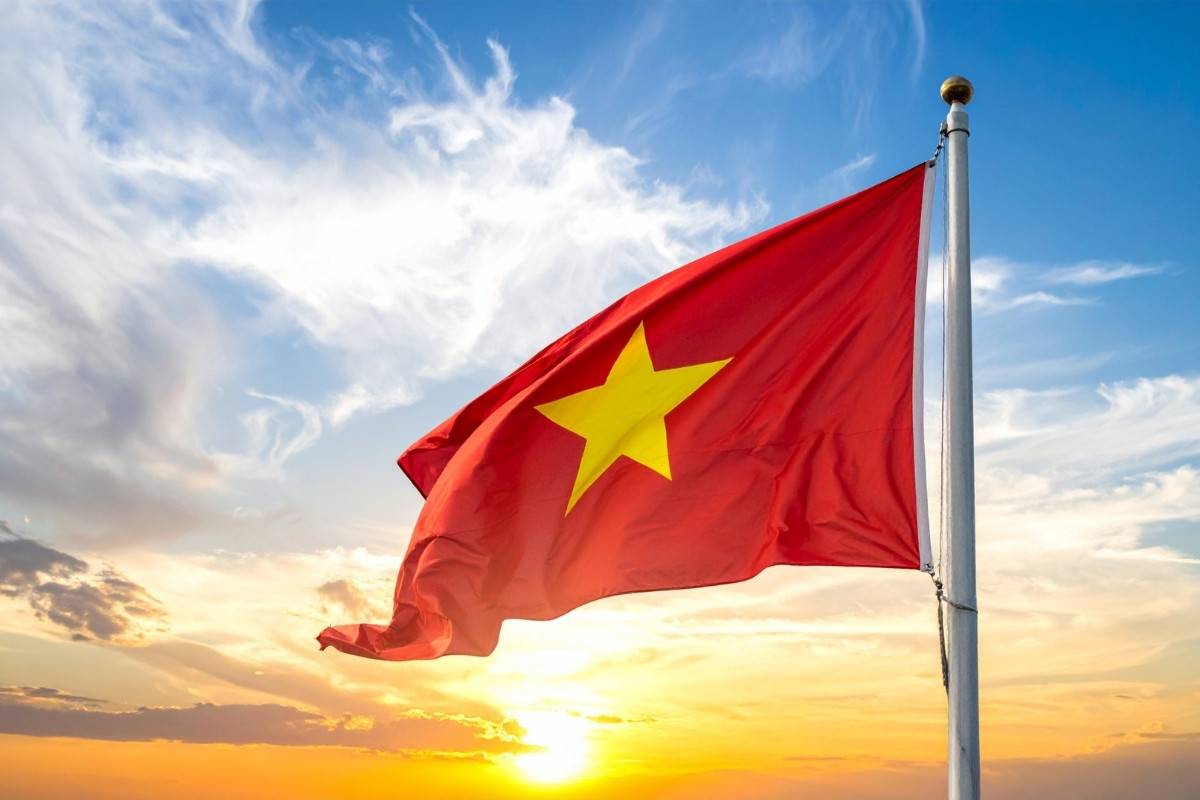 304 15 - Ngày Lễ Tự Hào &amp; Biết Ơn Của Người Việt Nam