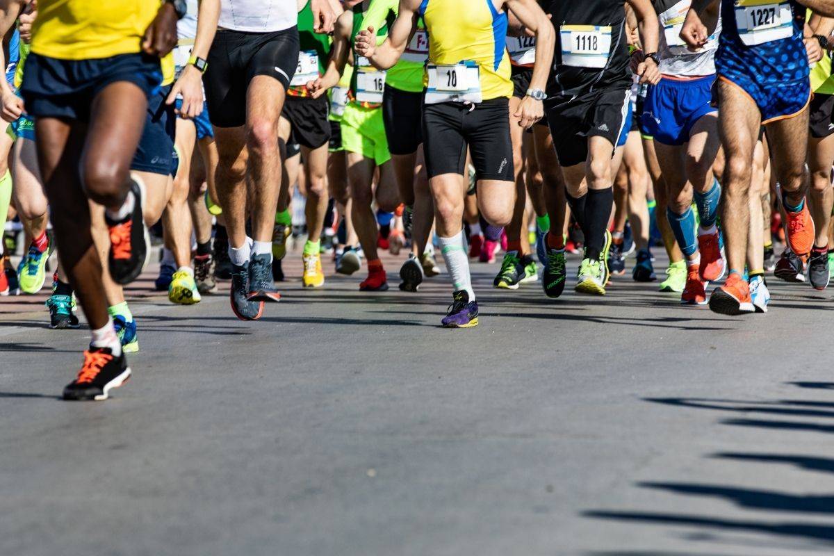 Danang International Marathon runners on the coastal race route