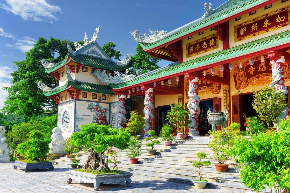 Recommended experiences at Linh Ung Son Tra Pagoda on the Son Tra Peninsula