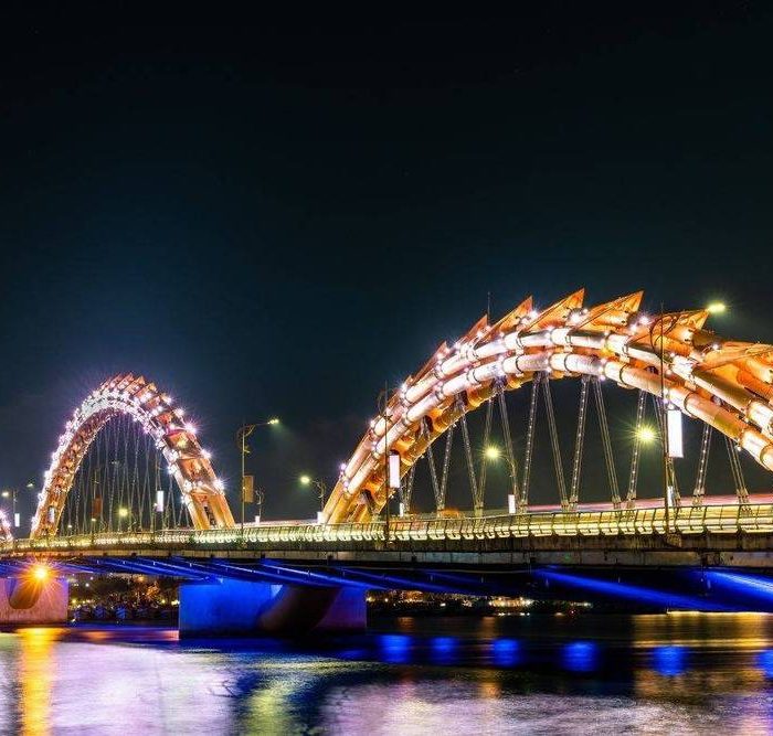 top-10-restaurants-near-dragon-bridge-in-da-nang-with-scenic-views