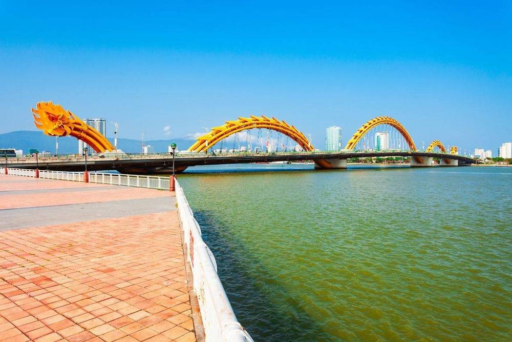 Dragon Bridge and the Han River