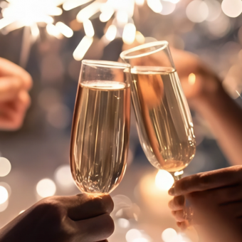 dai-tiec-giao-thua-va-chao-nam-moi