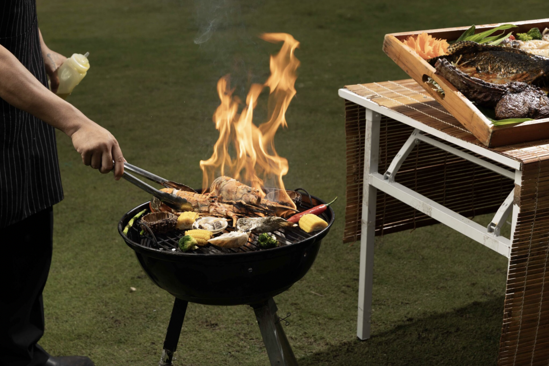 tet-surf-turf-buffet-night